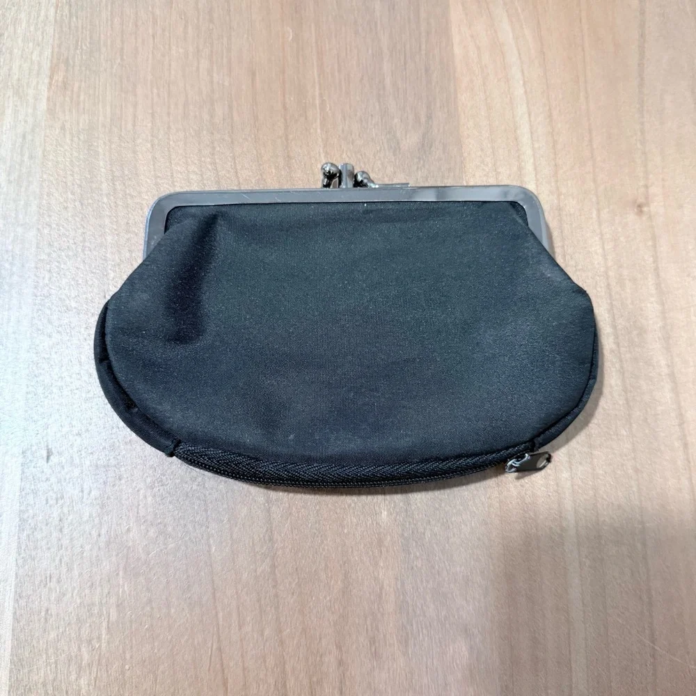 Vintage embroidered black floral clasp coin purse/ clutch bag